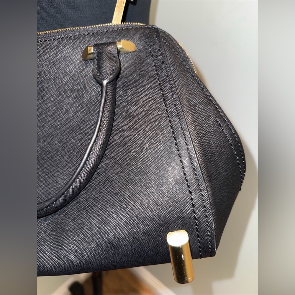 Elegant Black Handbag by Zac Posen - Picture 2 of 8